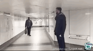 Genauso groß wie die Decke Genauso groß wie die Decke