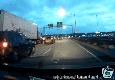 LKW bedankt sich für das reinlassen LKW bedankt sich für das reinlassen