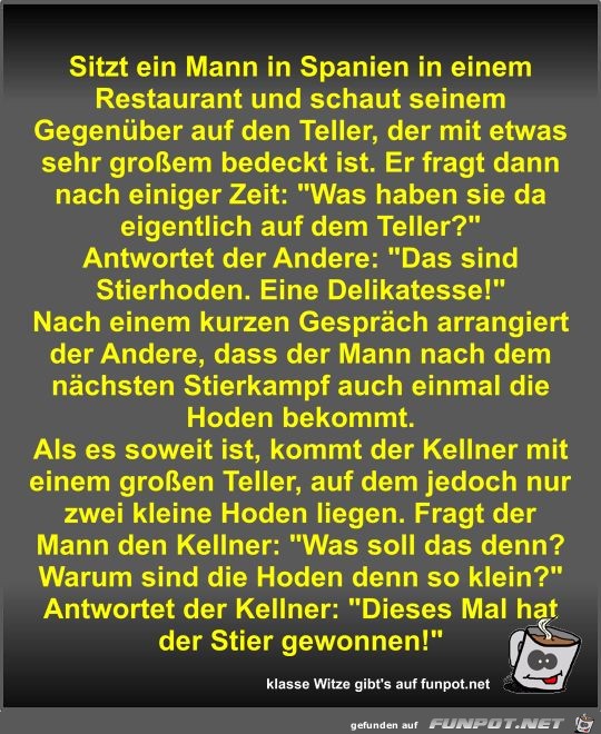 Sitzt ein Mann in Spanien in einem Restaurant und schaut... Sitzt ein Mann in Spanien in einem Restaurant und schaut...