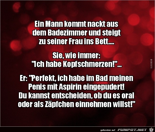 ein Mann kommt nackt aus dem Badezimmer..... ein Mann kommt nackt aus dem Badezimmer.....