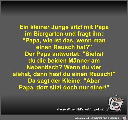 Ein kleiner Junge sitzt mit Papa im Biergarten und fragt ihn