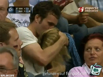 Mitten im Stadion Mitten im Stadion