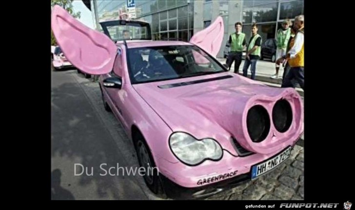 Pinkfarbenes Auto