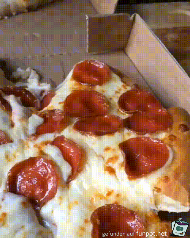 Peperoni-Pizza mit extra Kse