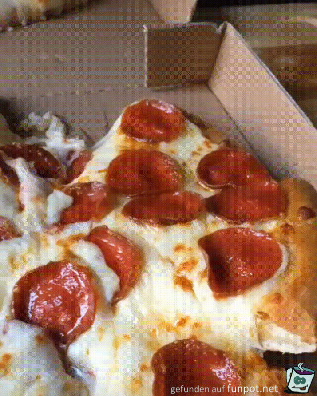Peperoni-Pizza mit extra Käse Peperoni-Pizza mit extra Käse