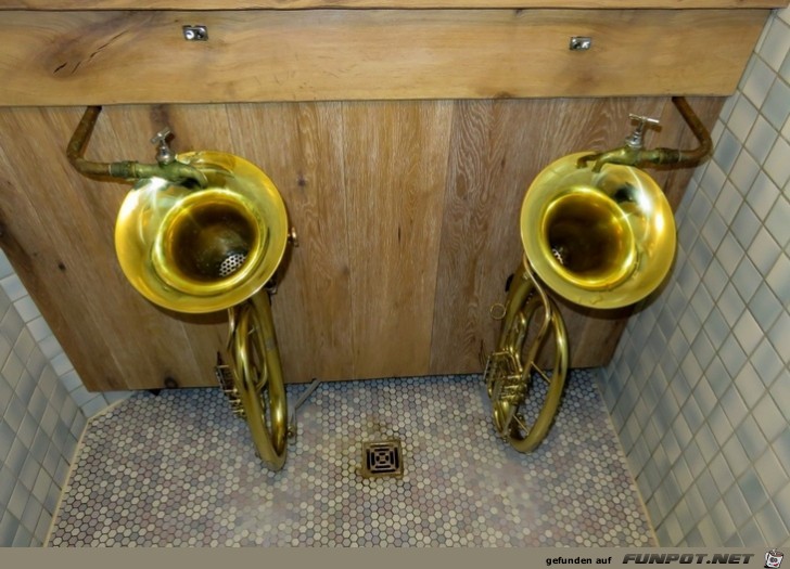 verstoerende Toiletten 16 verstoerende Toiletten 16