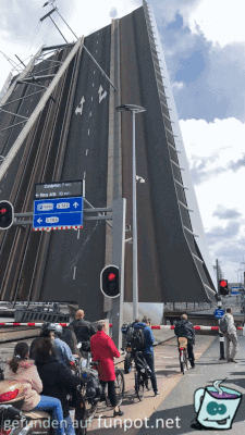 Zugbrücke Zugbrücke