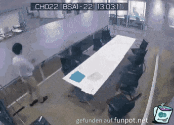 Jeder an seinen Platz Jeder an seinen Platz