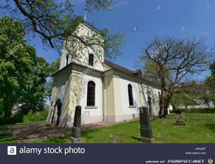 dorfkirche-alt-luebars berlin