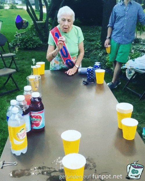 Treffsichere 100 jährige Oma Treffsichere 100 jährige Oma