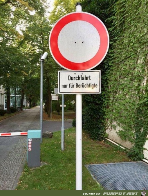 Durchfahrt verboten