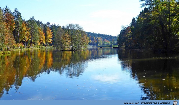 der Ebnisee im Herbst