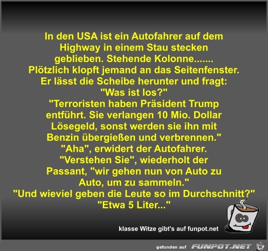 In den USA ist ein Autofahrer auf dem Highway in einem Stau