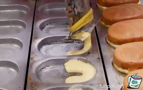 Brötchen mit Ei Brötchen mit Ei