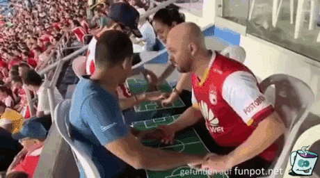 Kommentator für den blinden Fußballfan Kommentator für den blinden Fußballfan