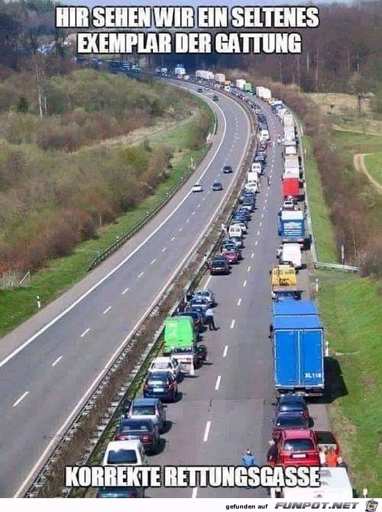 Seltenes Bild Rettungsgasse 