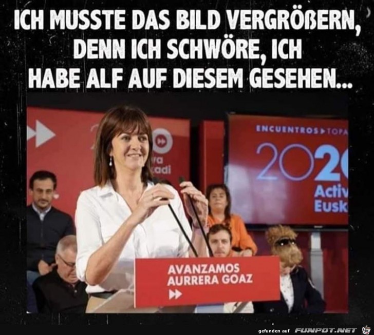 Ich musste das Bild vergrößern,denn ich schwöre....... Ich musste das Bild vergrößern,denn ich schwöre.......