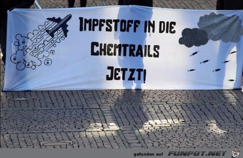 Impfstoff in die Chemtrails