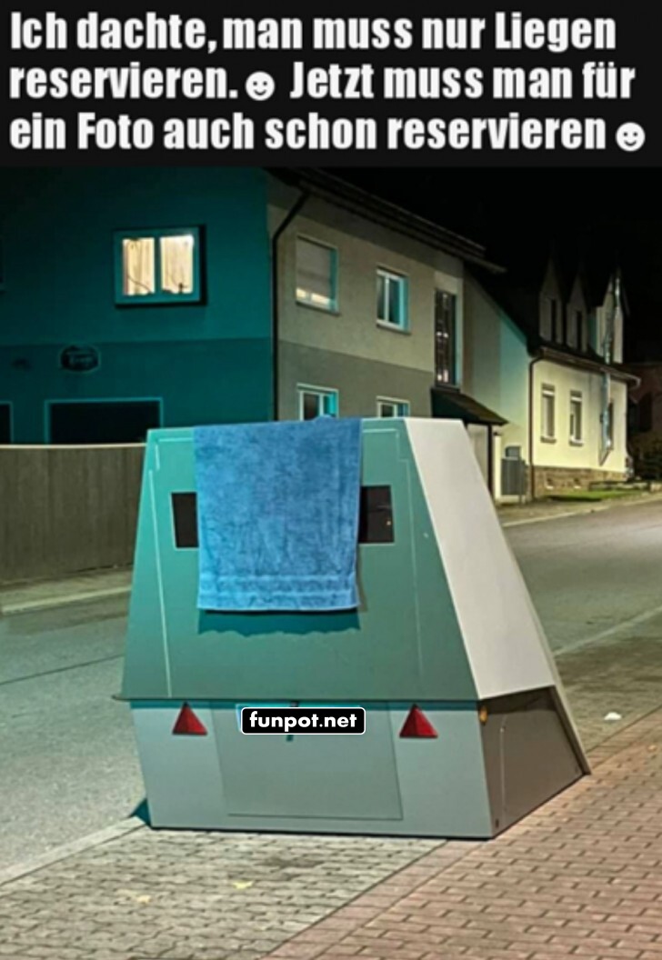 Mit dem Handtuch belegen