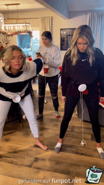 Lustiges Spiel an Weihnachten Lustiges Spiel an Weihnachten