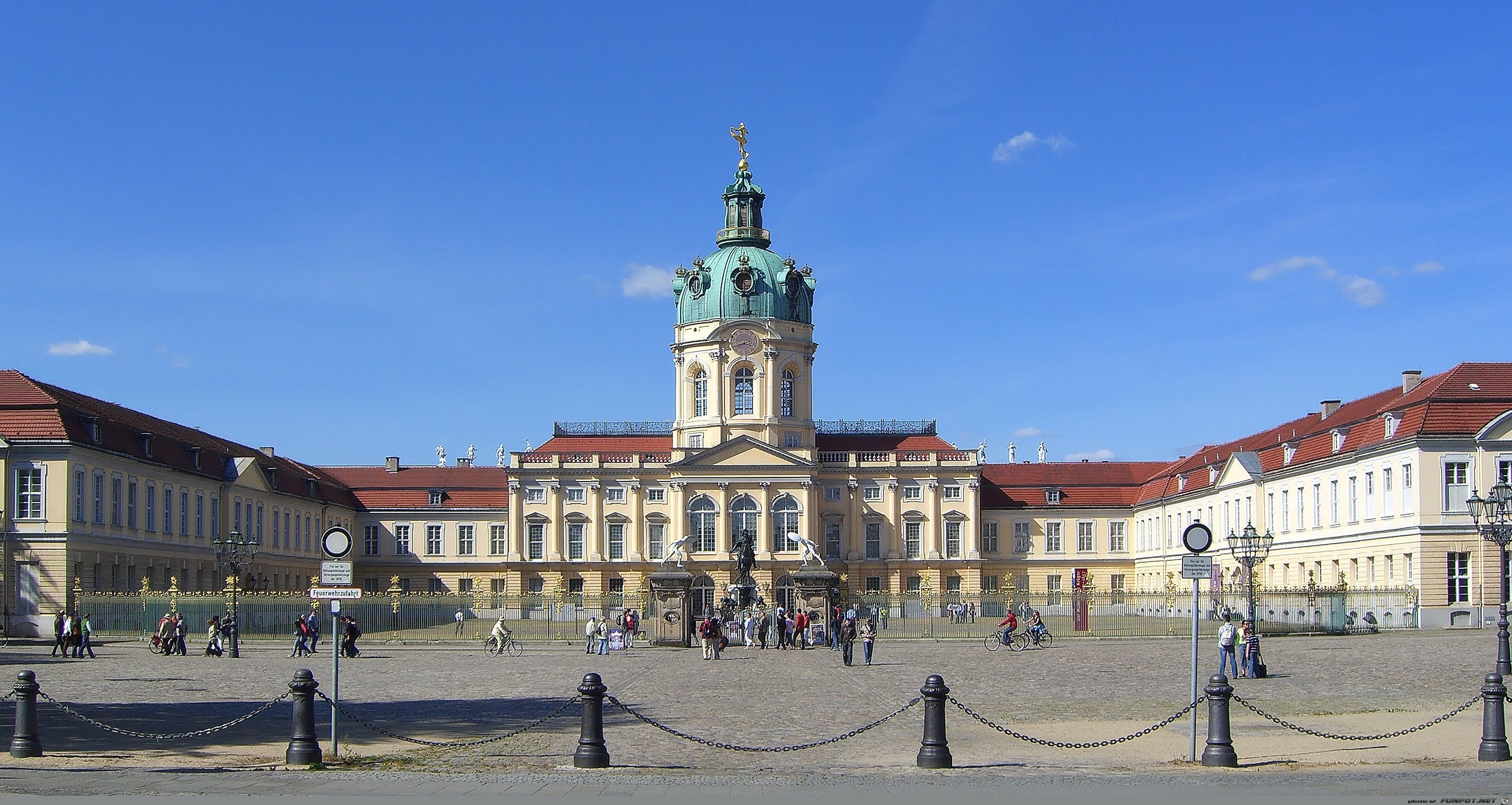 Berlin-Charlottenburger Schloss Strassenseite