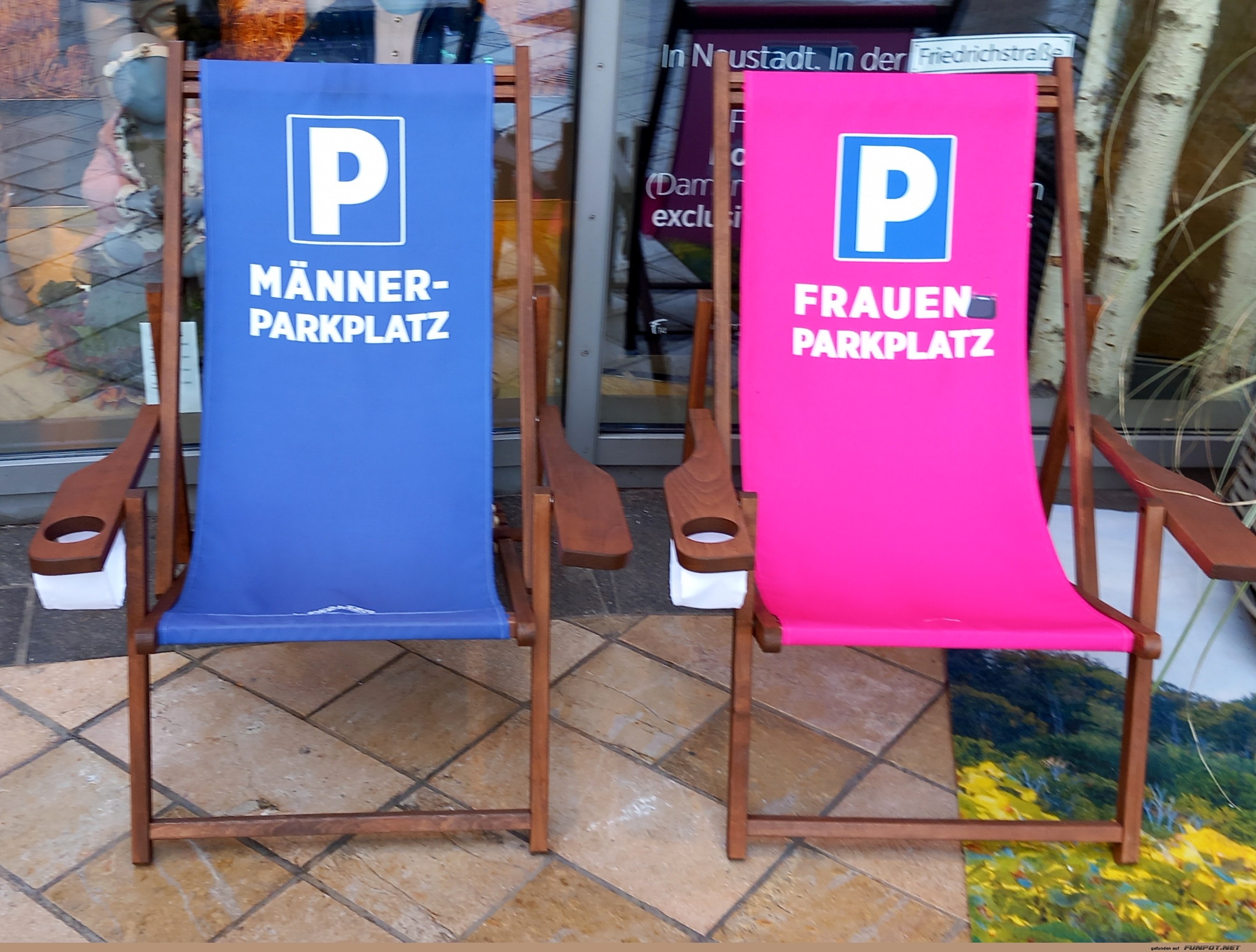 Maenner-und Frauenparkplatz