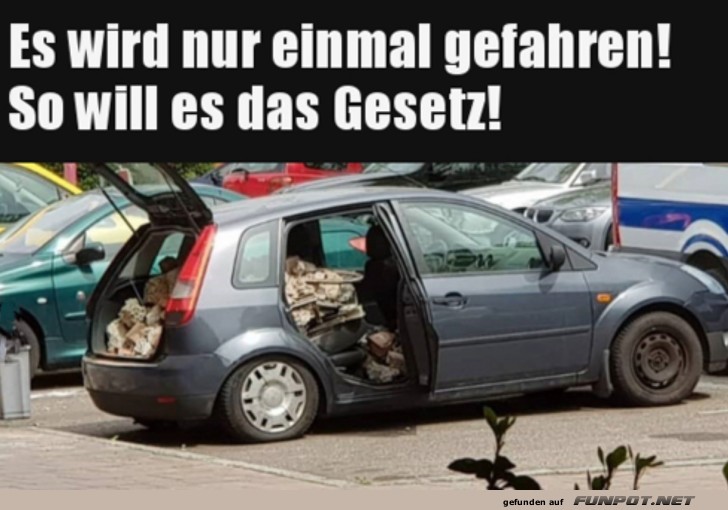 berladenes Auto gem Gesetzeswitz