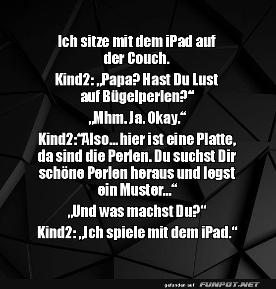 Lustige Unterhaltung mit Kind und iPad