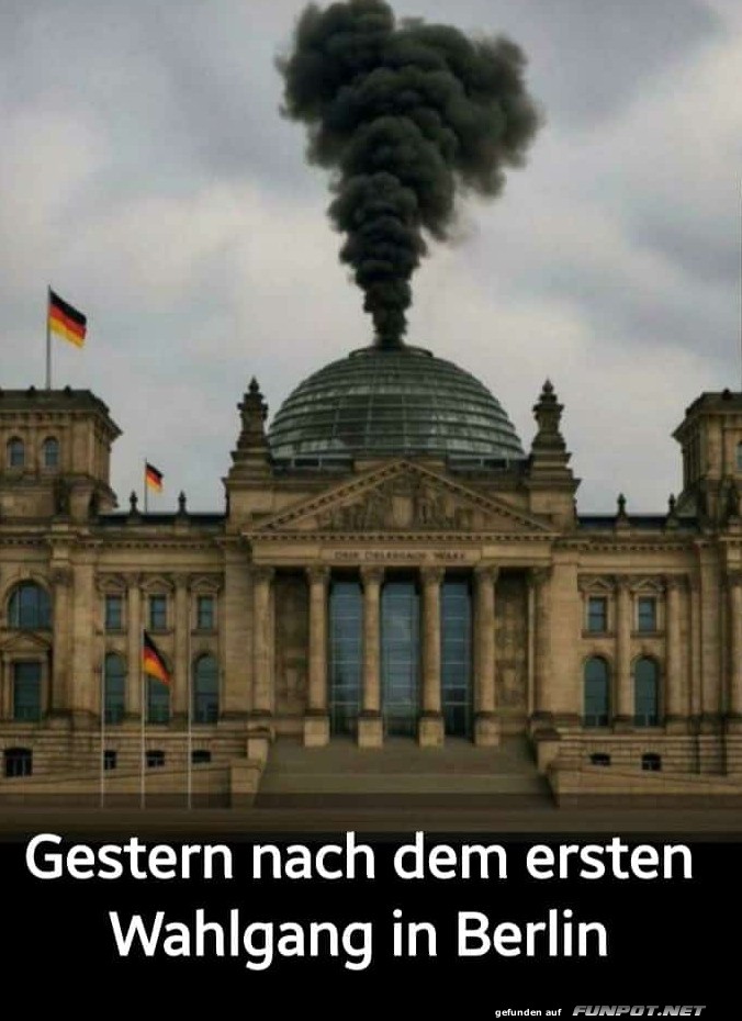 Rauch über dem Reichstagsgebäude Rauch über dem Reichstagsgebäude