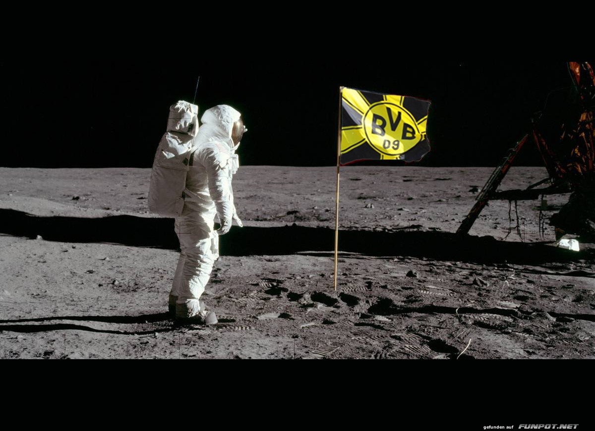 Astronaut mit BVB-Flagge auf dem Mond Astronaut mit BVB-Flagge auf dem Mond