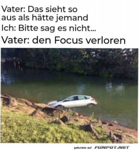 Autounfall mit humorvollem Kommentar Autounfall mit humorvollem Kommentar