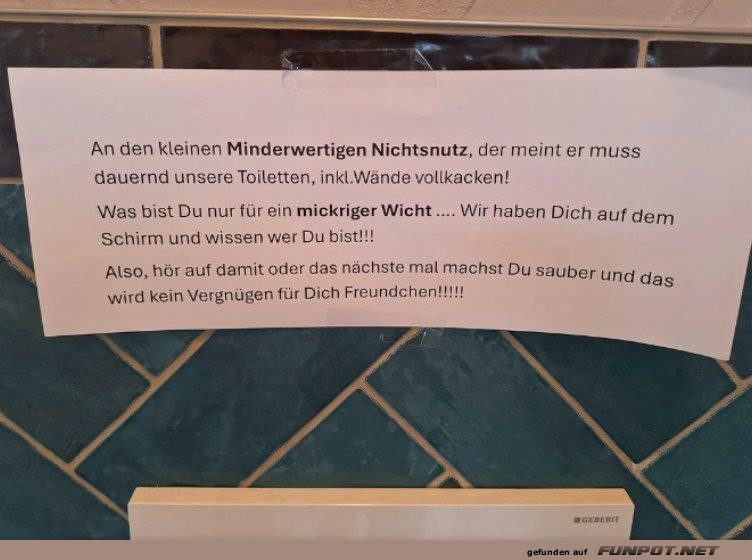 Hinweis im Badezimmer Hinweis im Badezimmer