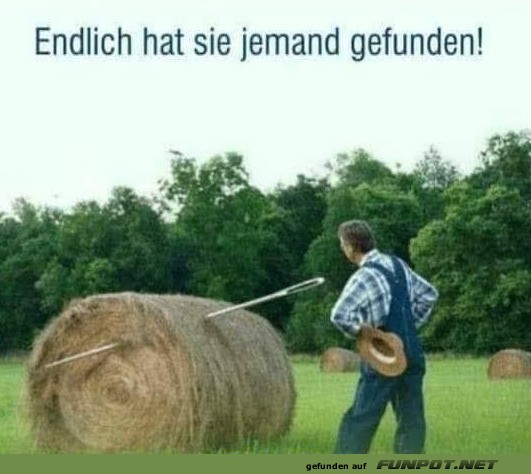 Endlich gefunden: Heuballen mit Heugabel Endlich gefunden: Heuballen mit Heugabel