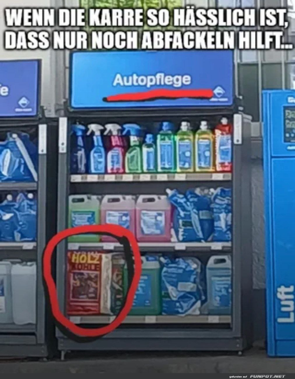 Humor beim Autopflege-Regal Humor beim Autopflege-Regal