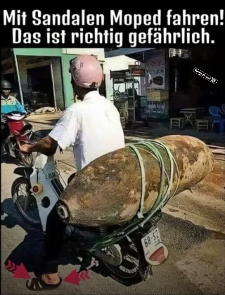 Moped-Abenteuer mit Überraschungsladung Moped-Abenteuer mit Überraschungsladung