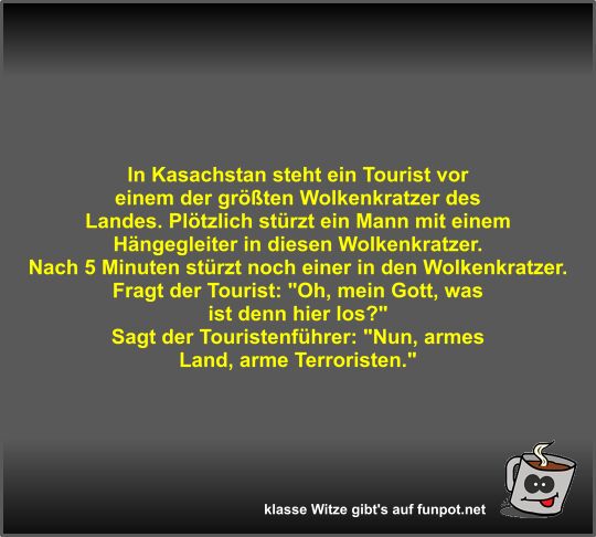 In Kasachstan steht ein Tourist vor einem der größten... In Kasachstan steht ein Tourist vor einem der größten...