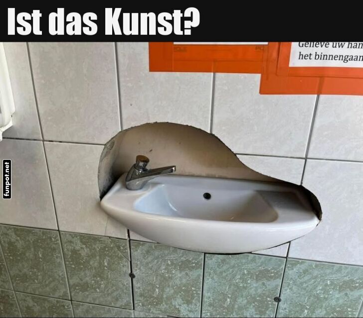 Waschbecken im Wandgeistermodus