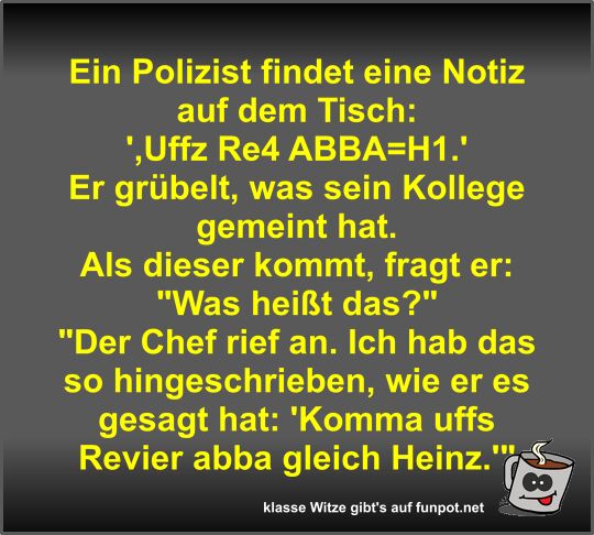 Ein Polizist findet eine Notiz auf dem Tisch