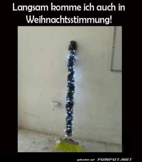 Besenschmuck: Mini-Weihnachtsbaum