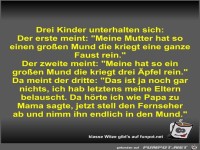 Drei Kinder unterhalten sich