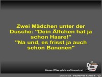Zwei M�dchen unter der Dusche