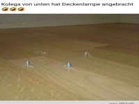 Schrauben auf Holzboden sorgen für Lacher