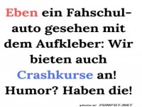 Fahrschule mit Humor: Jetzt Crashkurse!