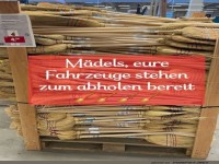 Besenkollektion f�r moderne Hexen