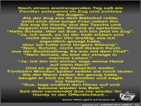 Nach einem anstrengenden Tag sa ein Pendler entspannt im...