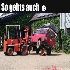 Kreative-Autoreparatur-mit-Gabelstapler.jpg von Eda1990