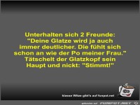 Unterhalten sich 2 Freunde