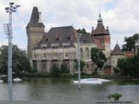 24-35 Burg Vajdahunyad