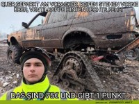 Auto auf Ketten mit Spielpunkt-Bewertung