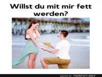 Lustige Pizzaverlobung am Strand